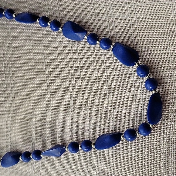 Elegant Blue Beaded Necklace - Picture 2 of 2